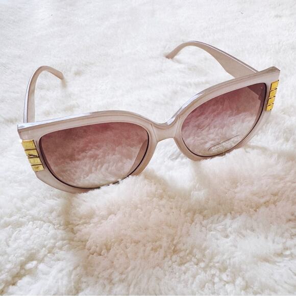Rosy Light Gray Cat Eye Oversized Sunglasses - Picture 8 of 11